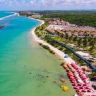 Praia de PE abriga a maior piscina natural da América Latina
