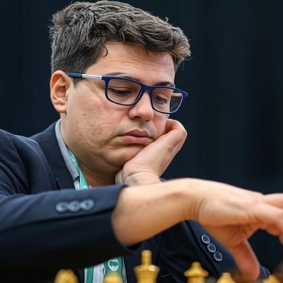 Yagiz Erdogmus, 14, atinge 2700 no xadrez e mira 2800