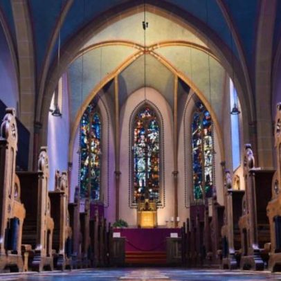 Hierarquia da Igreja: diferenças entre padre, bispo, cardeal e papa