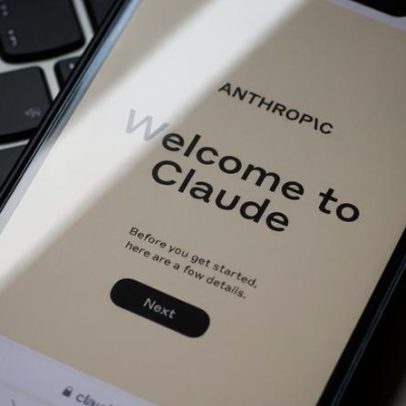 Algoritmo Claude se confessa após apagar banco de dados de empresa