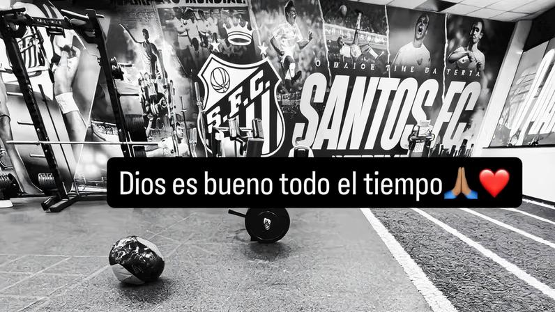 Alexis Duarte se recupera no CT Rei Pelé, do Santos — Foto: Reprodução/Instagram