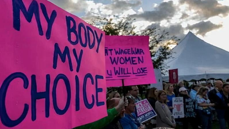 Tribunal da Pensilvânia derruba proibição de uso de Medicaid para abortos