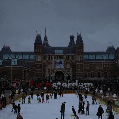 Amsterdã oferece estilo de vida descontraído e locais que encantam visitantes
