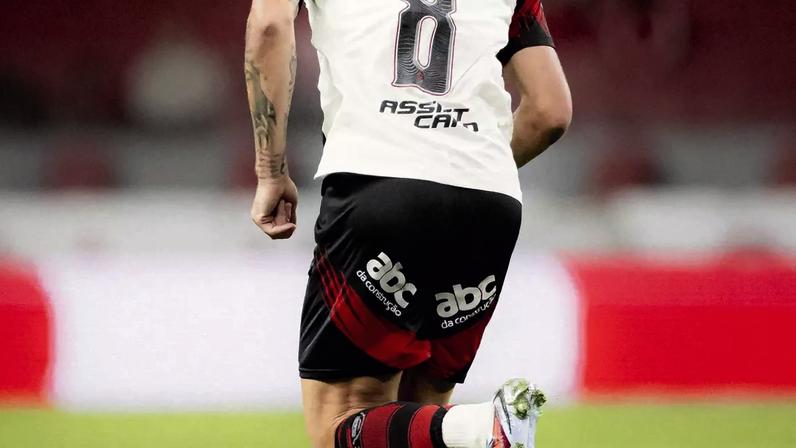 Saúl em atuação pelo Flamengo