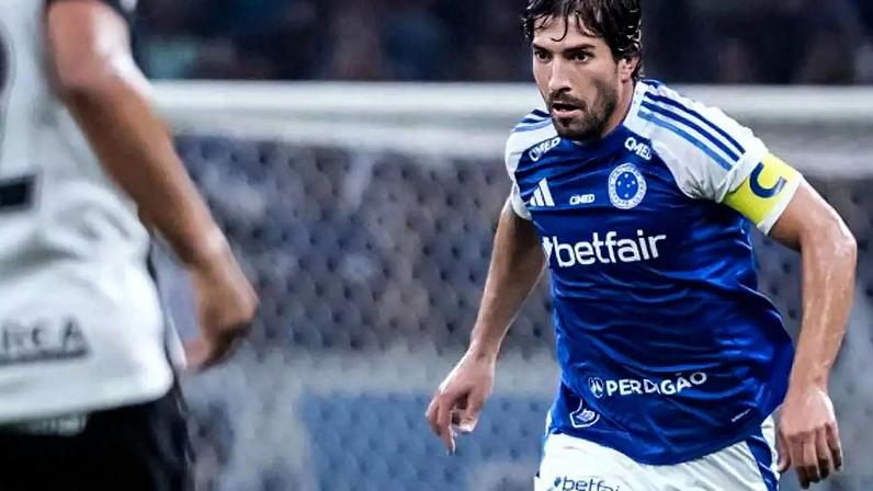 Cruzeiro perdeu por 2 a 1 em pleno Mineirão, com o adversário marcando o gol da vitória nos acréscimos –