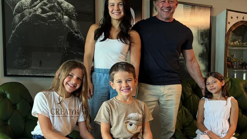 Kyra Gracie posta foto em família — Foto: reprodução/instagram
