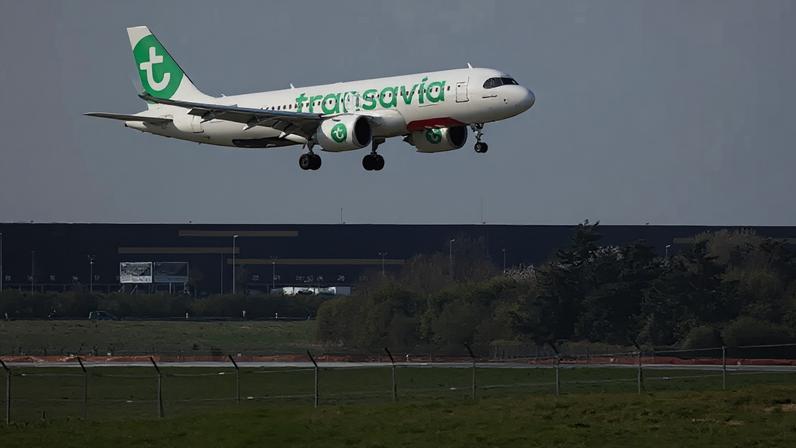 Como outras companhias, a Transavia já aplicou aumentos nas tarifas dessas passagens.