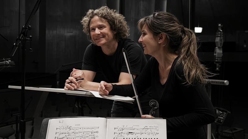 Ava Bahari encanta em resenha de Sibelius: Concerto de Violino