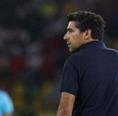 Abel vê Palmeiras mal no início e ironiza VAR: parece que esse ano vai funcionar