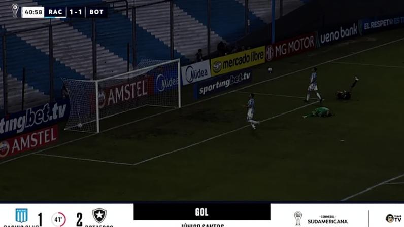 Imagem de Júnior Santos em ação pelo Botafogo