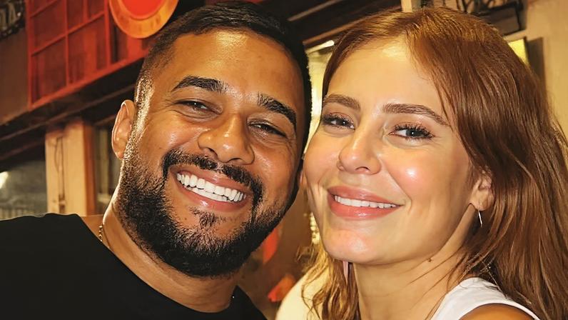 Paolla Oliveira comenta romance com mestre de bateria da Grande Rio