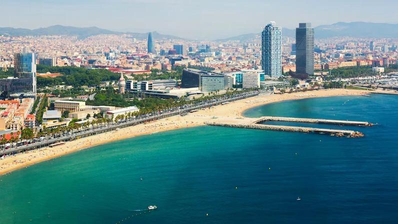 Barcelona foi considerada uma das cidades mais visitadas do mundo em 2025