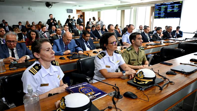 Audiência pública realizada nesta terça, na comissão do Senado, reuniu integrantes das Forças Armadas