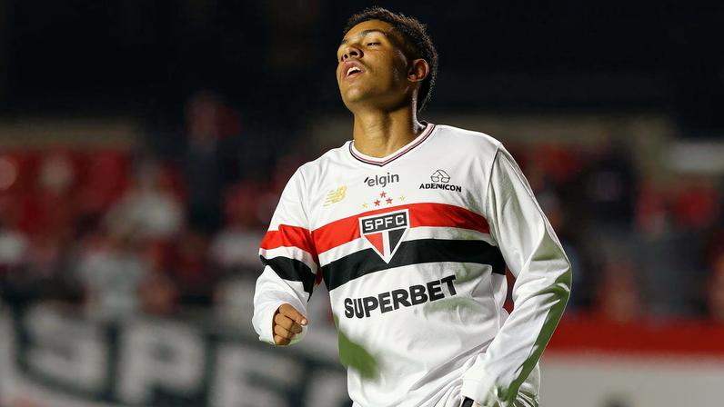 Ryan Francisco voltou a ser relacionado, mas pelo Sub-20