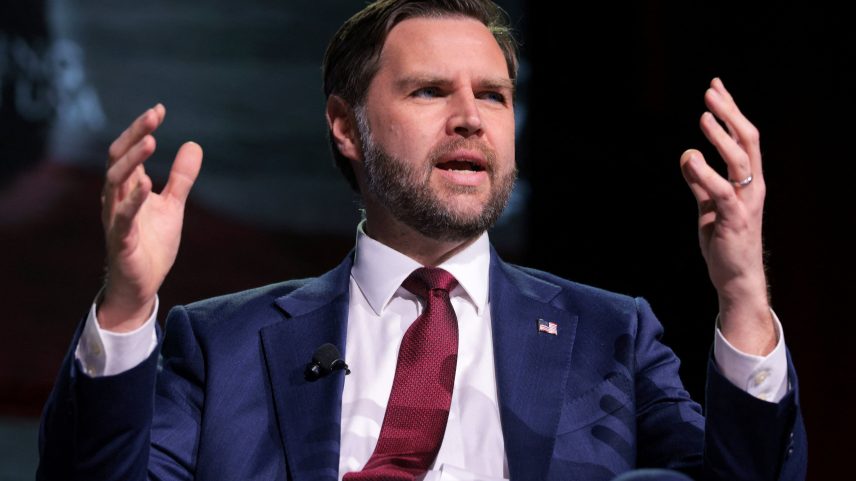 JD Vance disse que as diferenças entre EUA e Irã não serão 'resolvidas da noite para o dia'