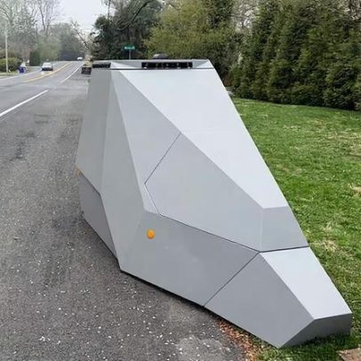 Radar blindado da Cybertruck gera polêmica nos EUA