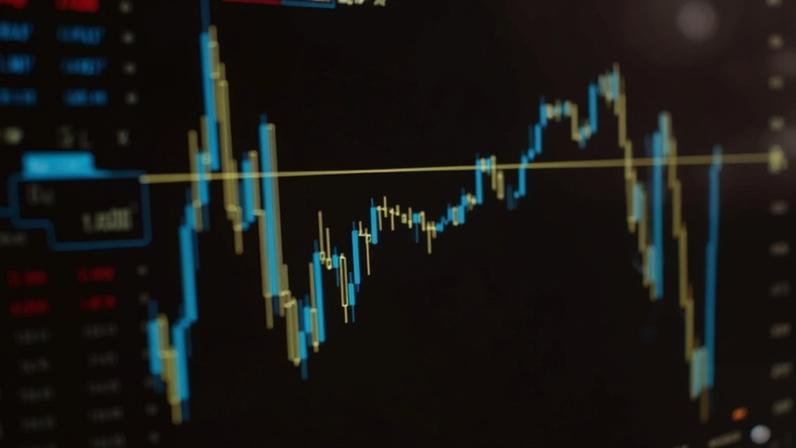 Ibovespa abre sem força e volta a acompanhar tensões no Oriente Médio