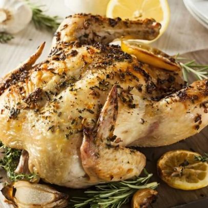 7 receitas práticas com frango para a Páscoa: opções rápidas
