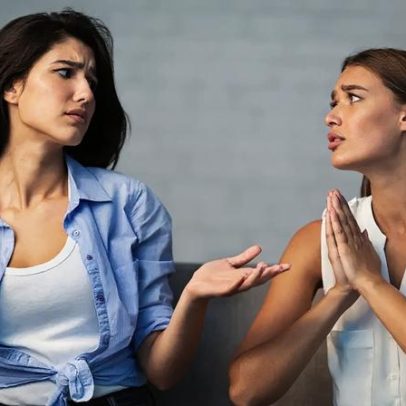 Viver para agradar pode impactar a saúde mental, aponta estudo
