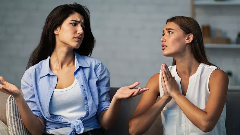 Viver para agradar pode impactar a saúde mental, aponta estudo