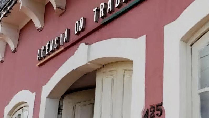 Agência do Trabalho no Recife.