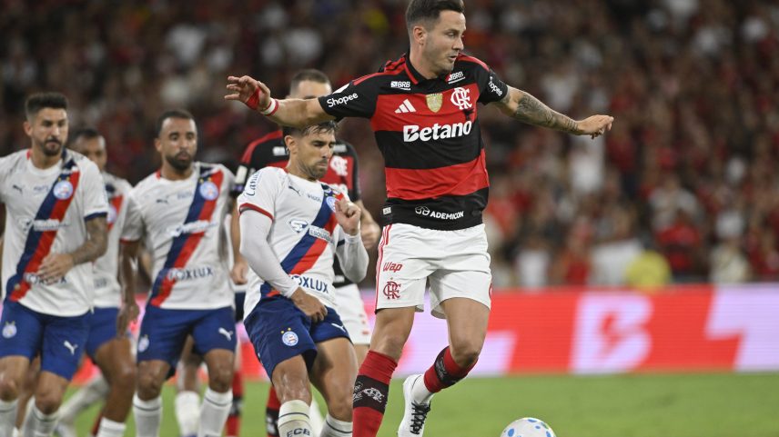 Saúl em Flamengo x Bahia — Foto: André Durão