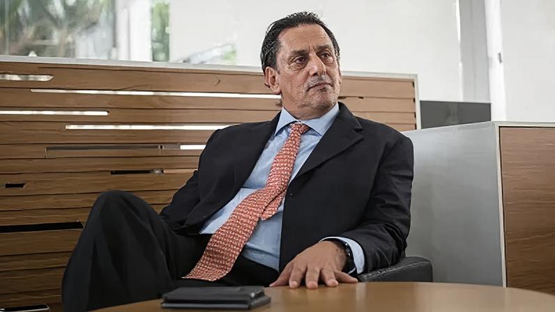 Foto de arquivo de 19 de junho de 2019 de Frederick Wassef, advogado de Flávio Bolsonaro, durante entrevista em São Paulo.