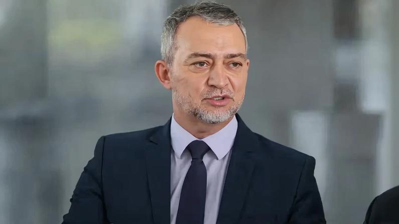 Após críticas, o ex-presidente da Conab, Edegar Pretto (PT), abriu mão de sua candidatura