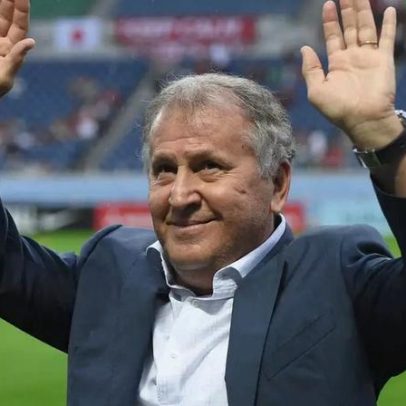Zico elogia jogador do Flamengo como o melhor centroavante do Brasil