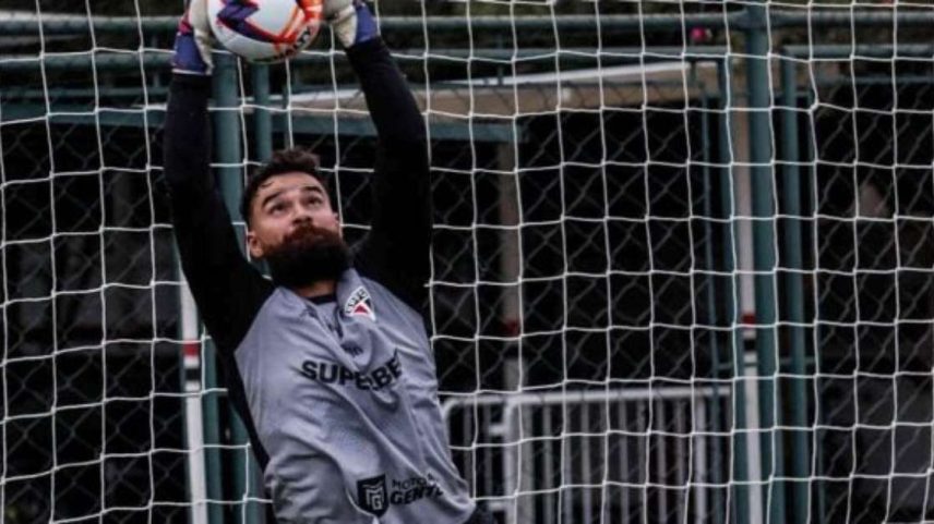 Carlos Coronel vai ter primeira chance na meta do São Paulo –