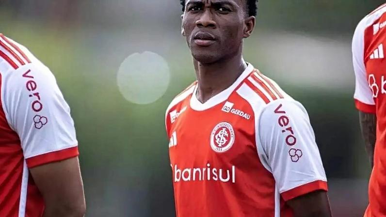 Atleta tem 19 anos e até o momento atuou em três jogos nesta temporada –