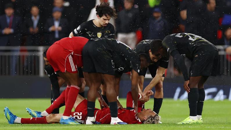 Principal atacante da seleção brasileira se lesiona e fica fora da Copa