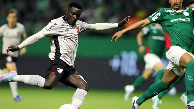 Athletico é superado pelo Palmeiras