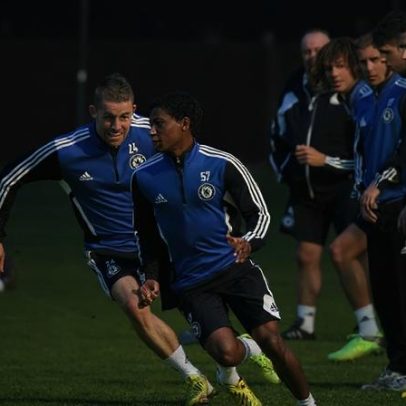 Chelsea encerra ciclo relâmpago de treinadores após sequência histórica negativa