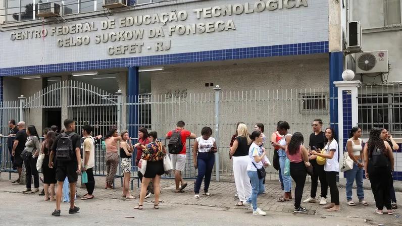 As vagas para professores estão distribuídas em 7 unidades