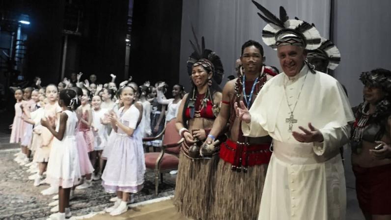 Brasil foi o destino da primeira viagem internacional do papa Francisco, em julho de 2013