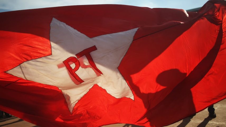 Lula busca reconectar PT ao novo perfil da classe trabalhadora