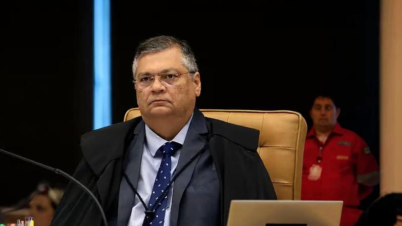 Dino convocou a audiência no fim de março