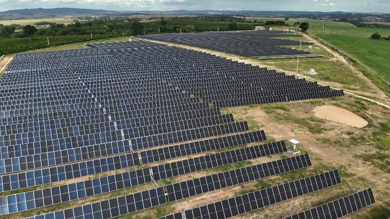 Especialista diz que sistema de energia fotovoltaica têm garantia de performance de 25 anos