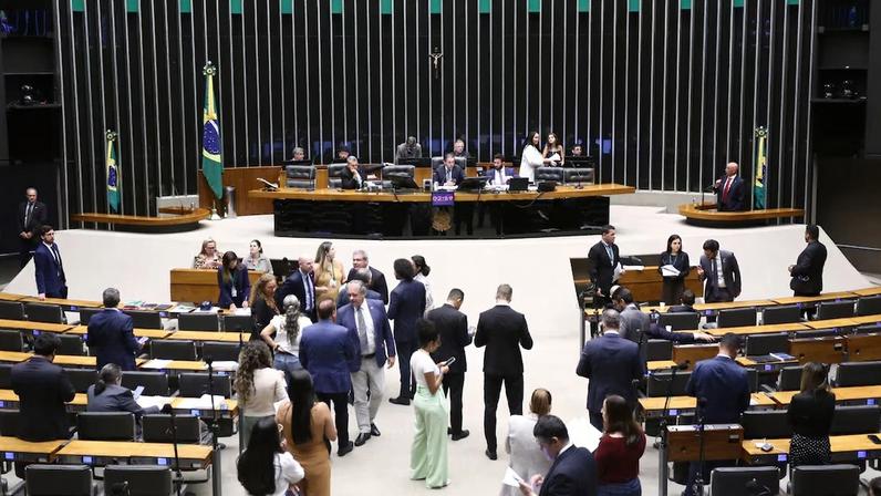 Câmara pode votar projeto que cria normas de controle de origem, compra, venda e transporte de ouro no Brasil