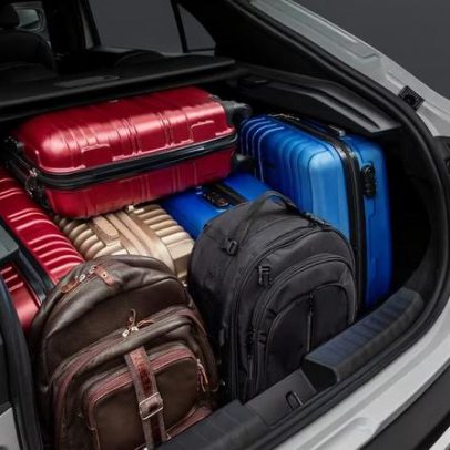 Dez carros com porta-malas amplos para viagens de estrada