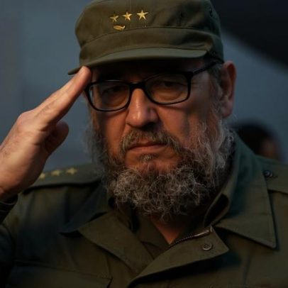 Geração da família Castro domina Cuba sob pressão dos EUA