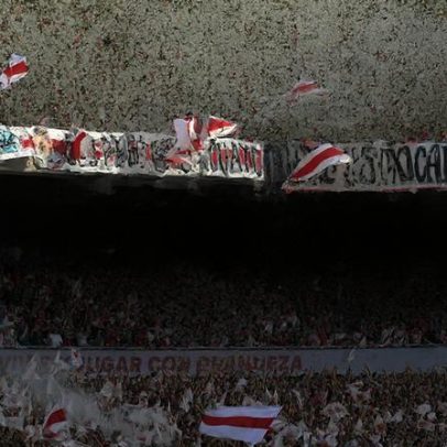 Proibição de papel picado em estádios de BA após incêndio no River x Boca