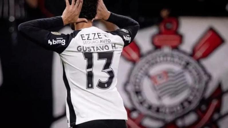 Gustavo Henrique celebra fase e solidez do Corinthians após vitória na Libertadores –