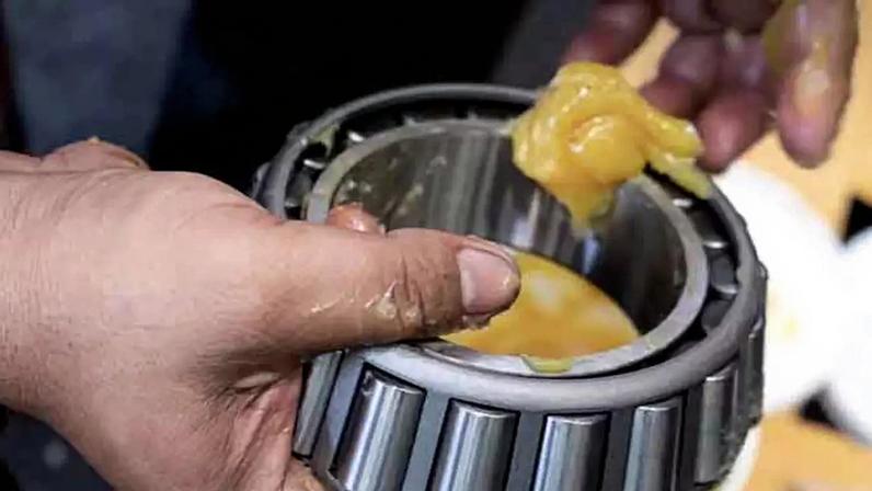 Como funciona a graxa e para que serve esse lubrificante