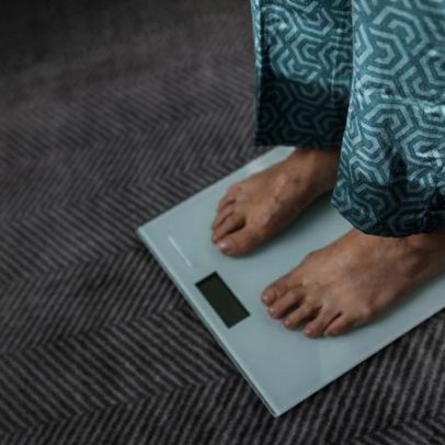 Recomposição corporal: por que o peso pode não diminuir com mudanças no corpo