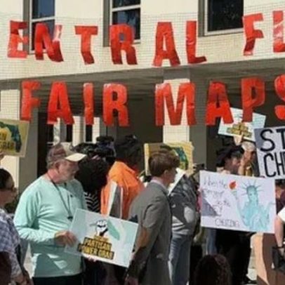 Legisladores da Flórida aprovam novos mapas eleitorais para favorecer republicanos