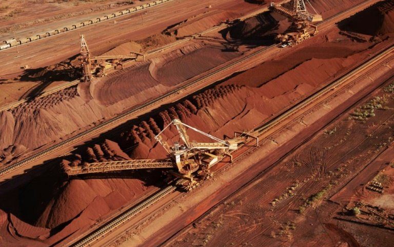 Como outras mineradoras, a BHP se beneficiou de uma recuperação dos preços de importantes metais após uma crise provocada pelo excesso de oferta e pela desaceleração do crescimento da China, o maior consumidor de commodities do mundo - bhp/AFP/Arquivos