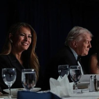 Melania Trump pede à ABC que se posicione após piada sobre viúva de Kimmel