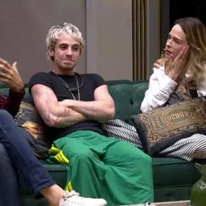 Tadeu Schmidt invade casa e abraça finalistas do BBB 26